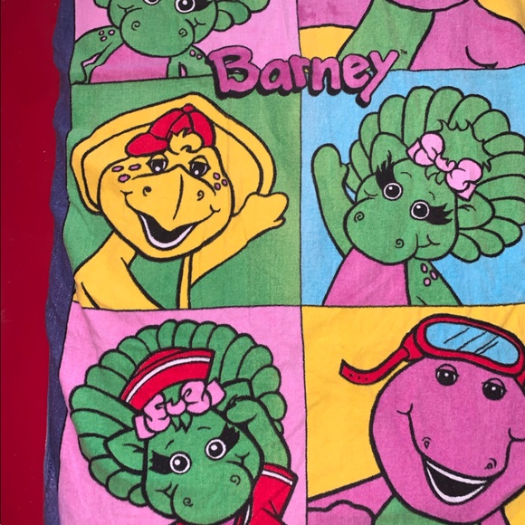 Vintage 1994 Barney & Friends Beach/Bath Towel - Picture 10 of 10